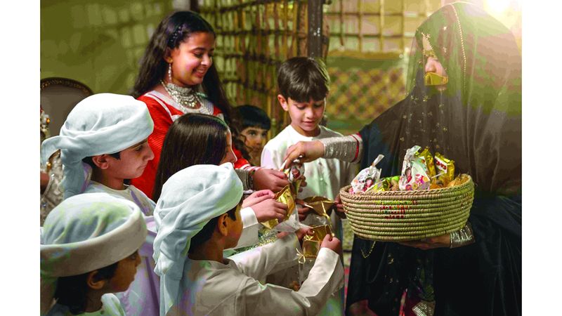 الامارات | احتفالاً بـ «حق الليلة».. 4 أيام من الأهازيج والحلوى في القرية العالمية