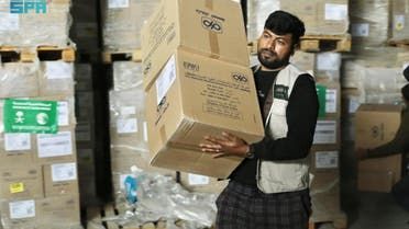 الخليج اليوم .. مركز الملك سلمان للإغاثة يسلم قطاع غزة 25 شاحنة إغاثية