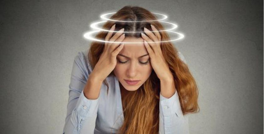 أسباب الدوخة عند الاستيقاظ.. متى يجب عليك القلق والتوجه للطبيب؟