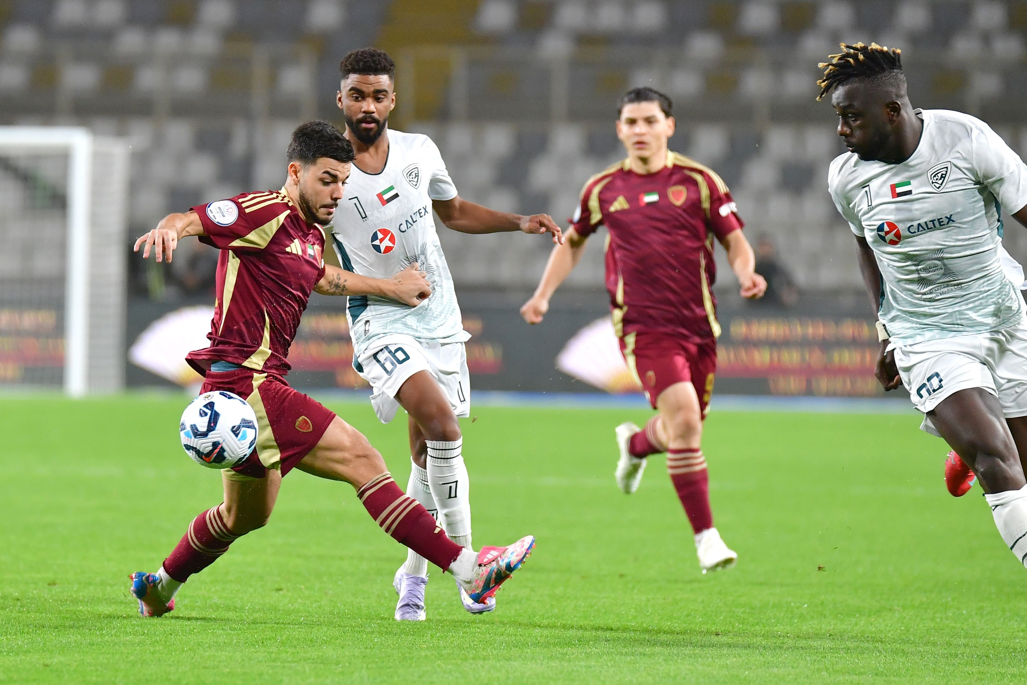 الامارات | بداية متعثرة ونهاية مثالية.. الوحدة يقلب الطاولة على خورفكان