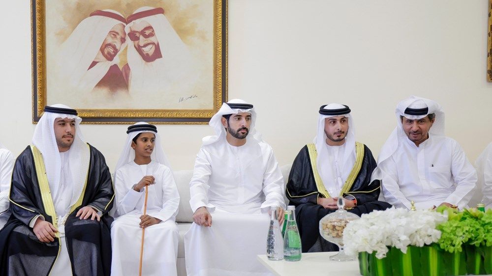 حمدان بن محمد يحضر أفراح العامري والكتبي