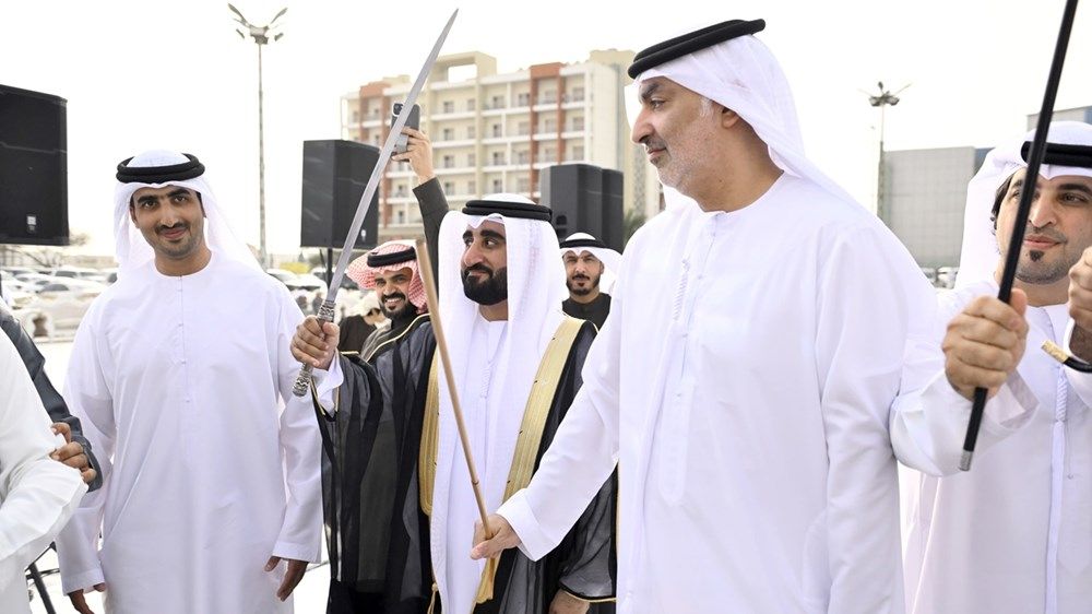 شيوخ رأس الخيمة يحضرون أفراح الشحي والمزروعي