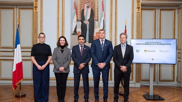 "جي 42" و"مايكروسوفت" تطلقان مؤسسة الذكاء الاصطناعي المسؤول