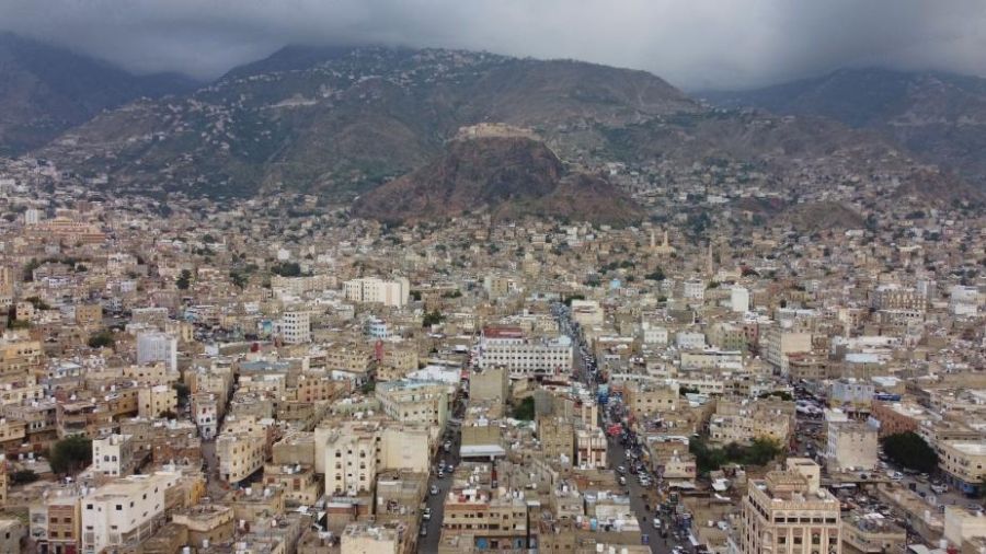 تعز تواجه خطرًا وشيكًا.. توجيهات عاجلة لمنع الكارثة