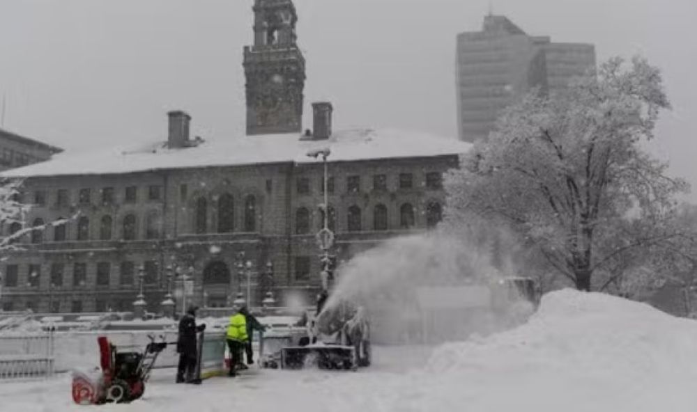يصعب معها السفر.. "الأرصاد الأمريكية" تحذر من عاصفة ثلجية