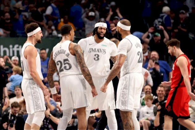 دوري أن بي ايه: ديفيس يتألق في بداياته مع مافريكس ويخرج مصابا