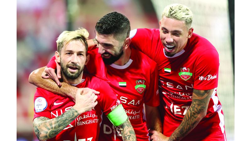 الامارات | شباب الأهلي يبصم على صدارة الدوري بـ «الثلاثة»