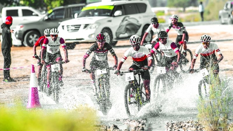 الامارات | السباق الصحراوي من بطولة السلم للدراجات اليوم