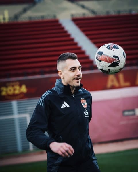 شاهد جلسة تصوير جراديشار نجم الأهلى فى التتش