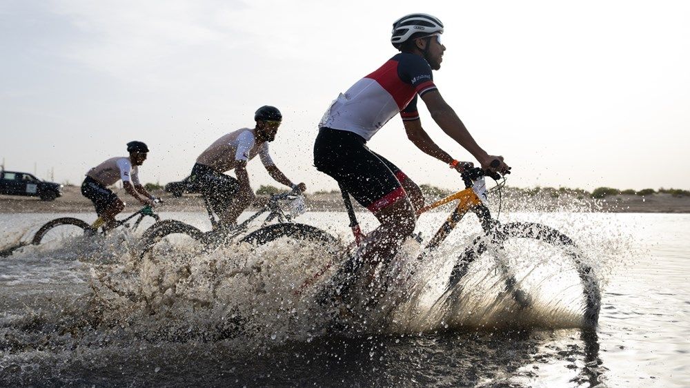 بحضور ورعاية محمد بن راشد.. بطولة السلم للدراجات الهوائية تنظم «السباق الصحراوي» بمحمية المرموم الطبيعية