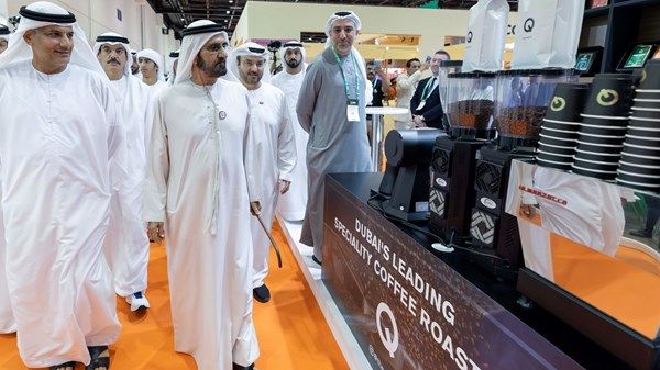 محمد بن راشد يزور معرض "عالم القهوة 2025 دبي"