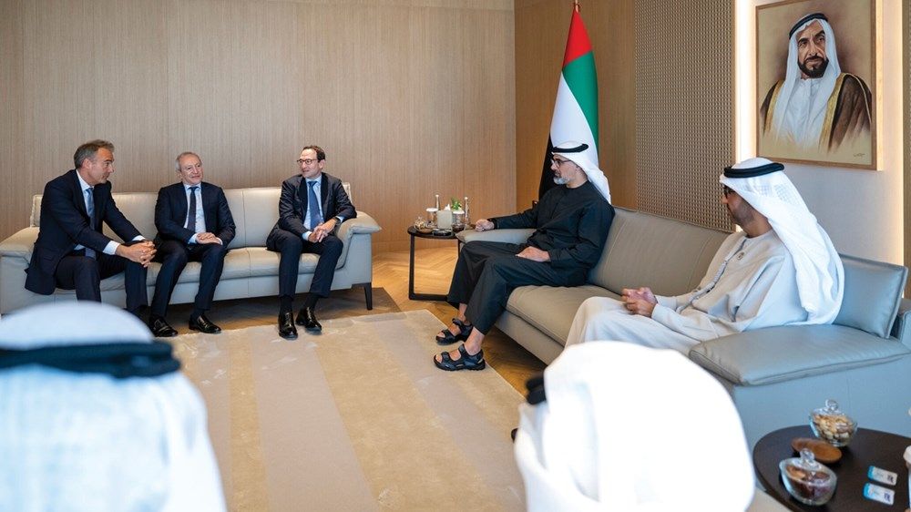خالد بن محمد بن زايد يلتقي أعضاء مجلس إدارة شركة «XRG»
