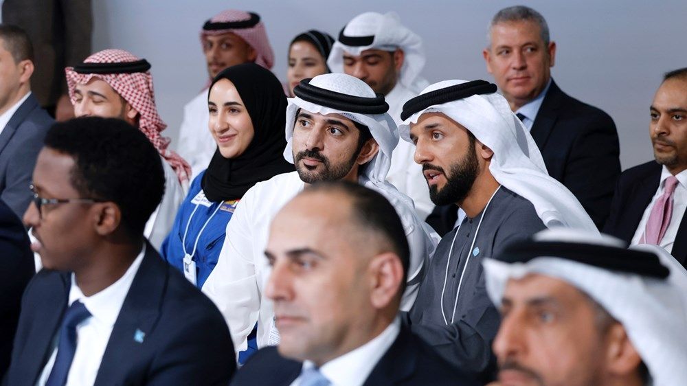 حمدان بن محمد يشهد جانباً من جلسات الاجتماع العربي للقيادات الشابة ويلتقي وزراء وقادة العمل الشبابي العربي