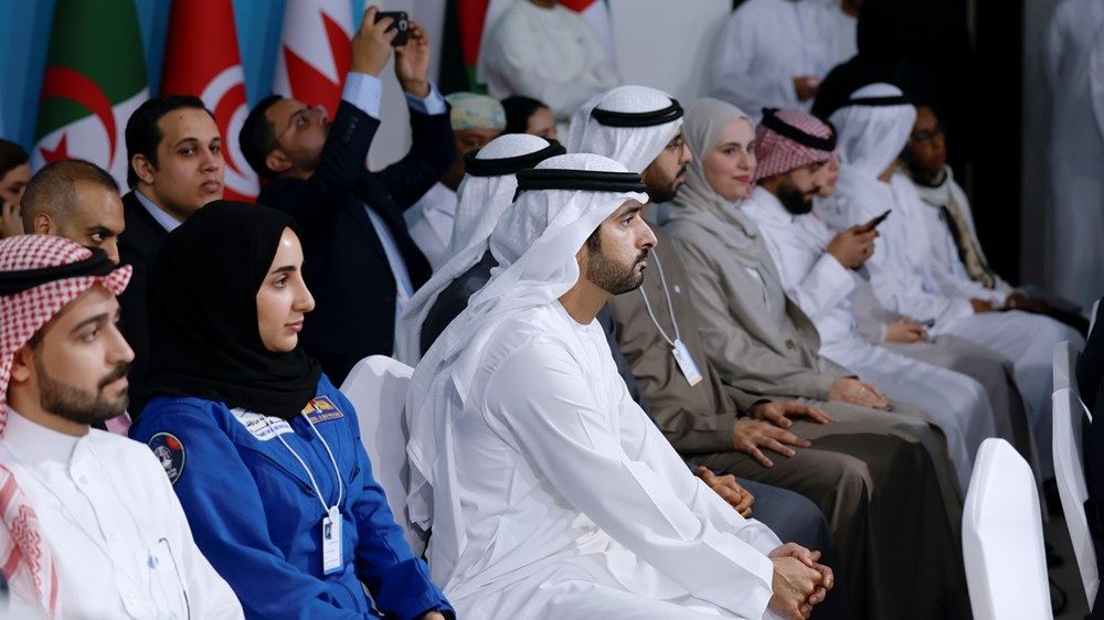 حمدان بن محمد يشهد جانباً من جلسات الاجتماع العربي للقيادات الشابة ويلتقي وزراء وقادة العمل الشبابي العربي