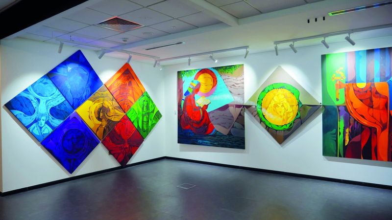 الامارات | ألوان تبوح بأسرارها في «الروح.. مسارات السكون»