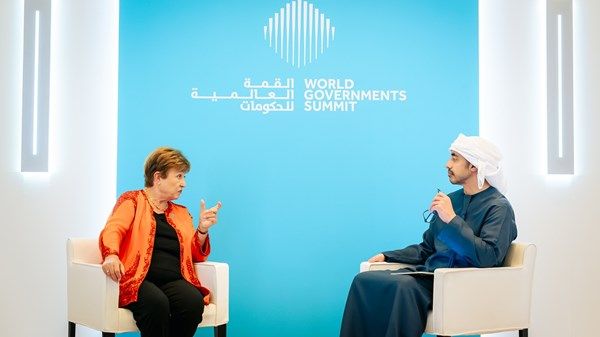 عبدالله بن زايد يلتقي مدير عام صندوق النقد الدولي على هامش القمة العالمية للحكومات
