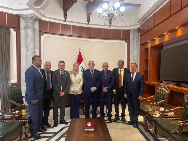 اتحاد العمال يلتقى رئيس البرلمان العراقى لمناقشة التشريعات العمالية