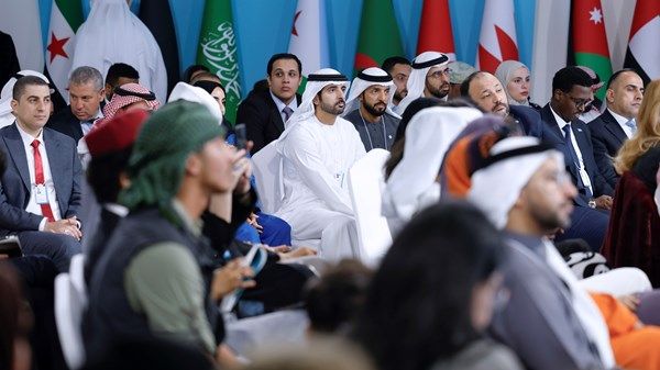 حمدان بن محمد يشهد جانباً من جلسات الاجتماع العربي للقيادات الشابة ويلتقي وزراء وقادة العمل الشبابي العربي