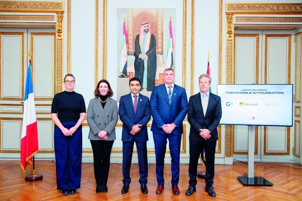 «جي 42» و«مايكروسوفت» تطلقان مؤسسة الذكاء الاصطناعي المسؤول