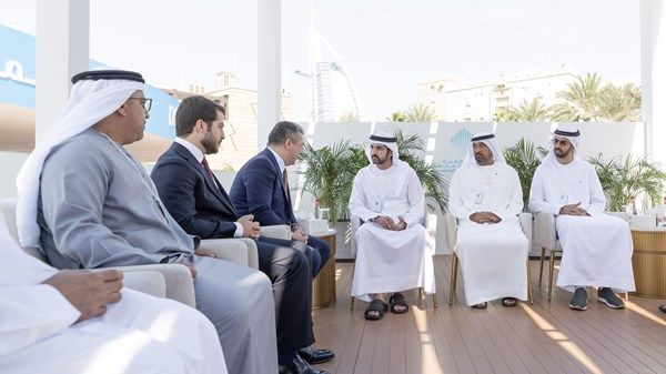 حمدان بن محمد يلتقي رئيس حكومة إقليم كردستان