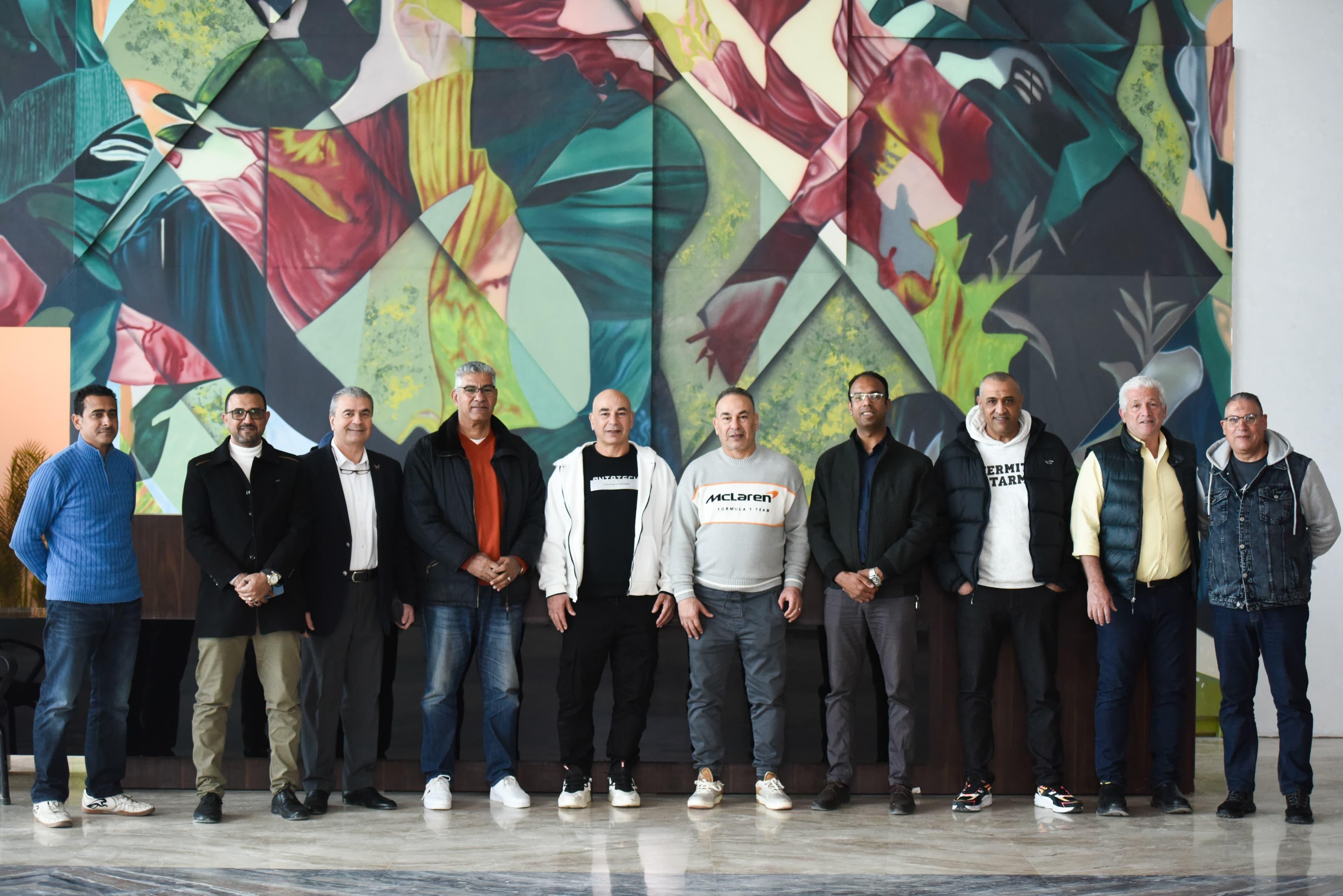 حسام و إبراهيم حسن يقومان بجولة لمعاينة فندق وملاعب مركز المنتخبات الوطنية