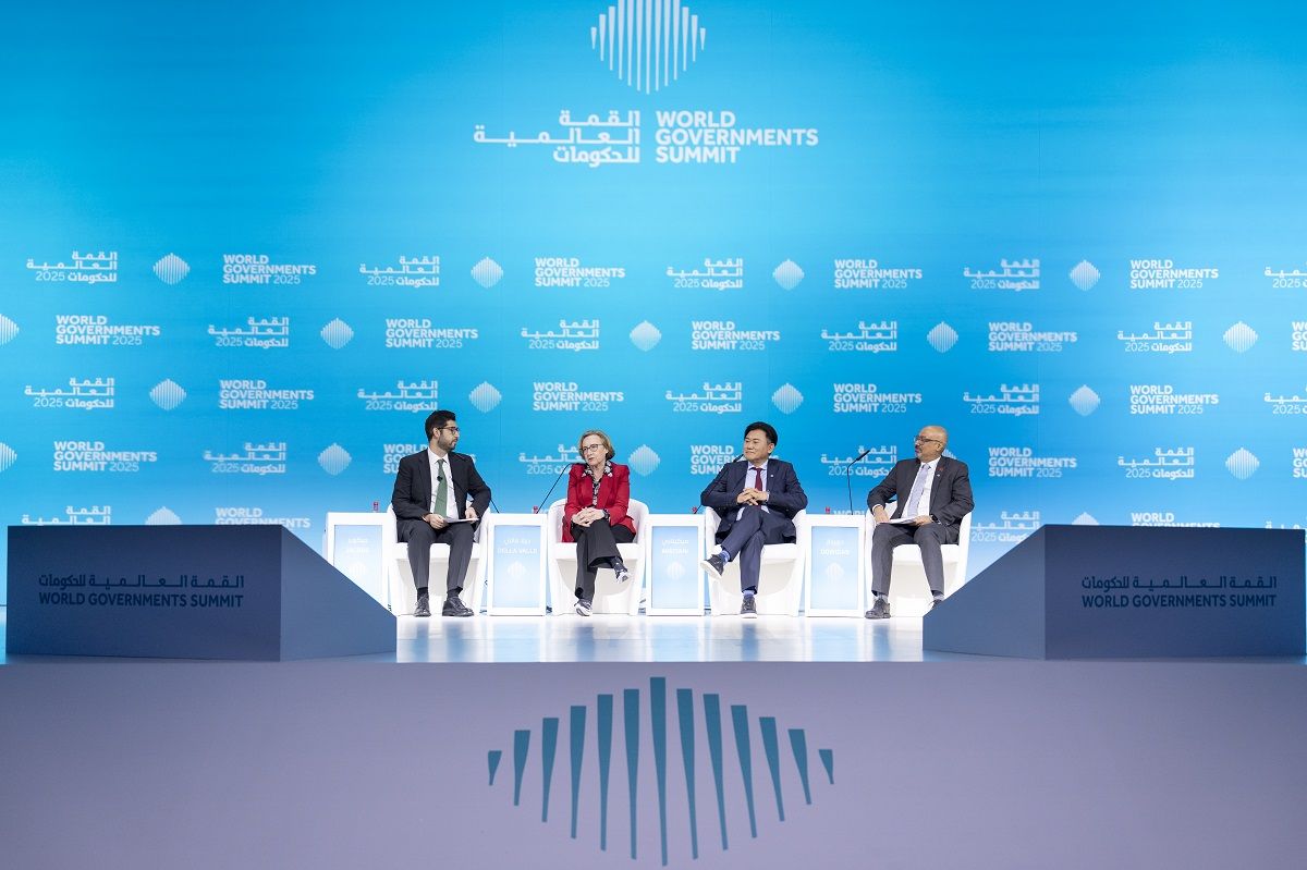 الامارات | رؤساء تنفيذيون: 2.7 مليار شخص في العالم غير متصلين بالإنترنت