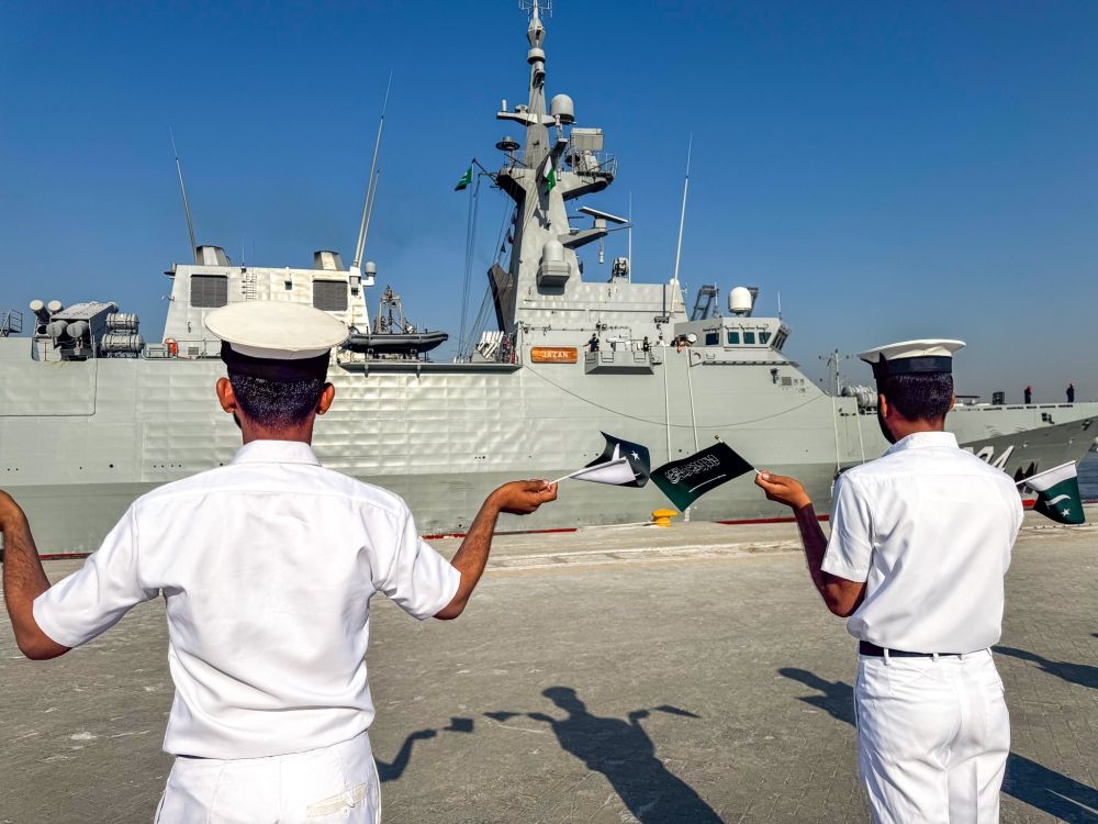 باكستان.. تفاصيل مشاركة البحرية السعودية في تمرين "نسيم البحر 15"