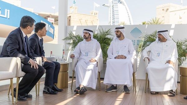 حمدان بن محمد يستعرض مع الرئيس التنفيذي لشركة «بايدو» مستقبل التقنيات الرقمية