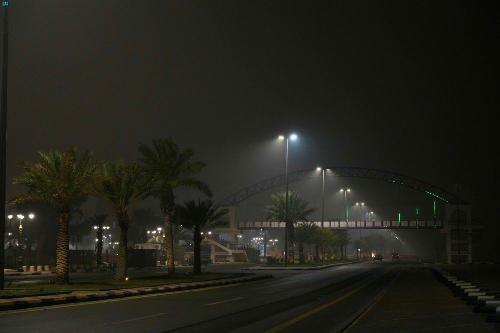 حالة الطقس.. أمطار رعدية مصحوبة برياح نشطة مثيرة للأتربة والغبار