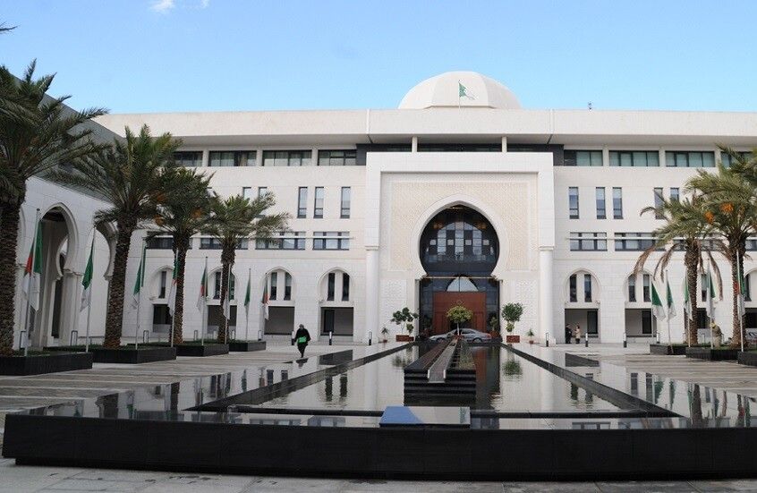 الخليج اليوم .. الجزائر تعرب عن "استنكارها الشديد" للتصريحات الإسرائيلية تجاه السعودية