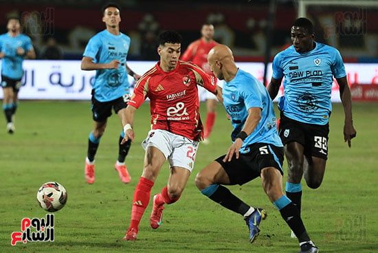 الأهلي يتعادل مع غزل المحلة من بطولة الشناوى فى الشوط الأول.. صور