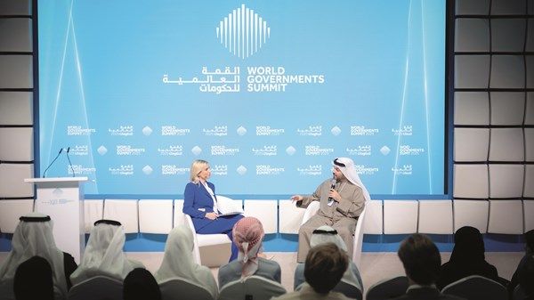 خبراء في التكنولوجيا والطاقة: الذكاء الاصطناعي يختصر إنجاز المهام من سنوات إلى ثوانٍ