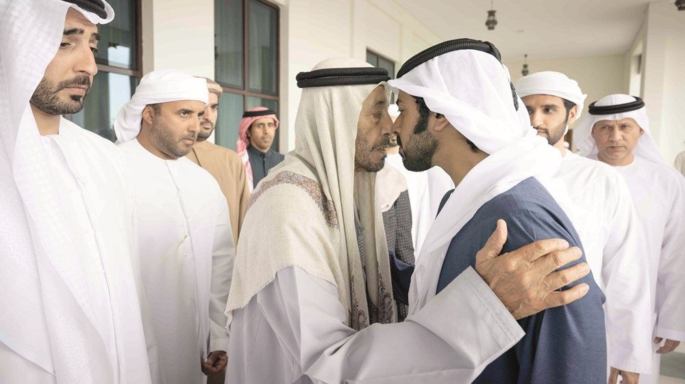 خليفة بن طحنون يعزي في وفاة زوجة صقر المحيربي