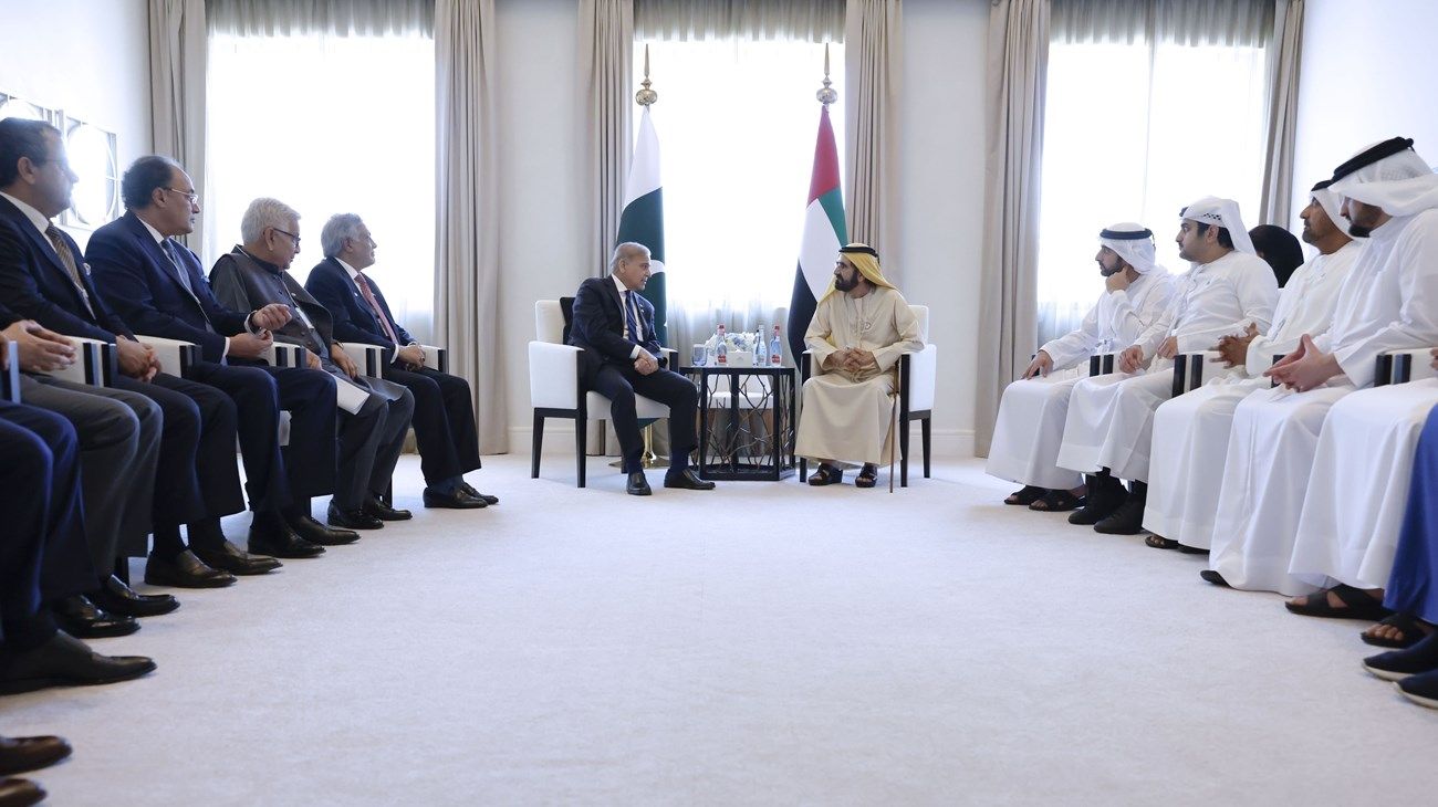 محمد بن راشد يلتقي رئيس الوزراء الباكستاني