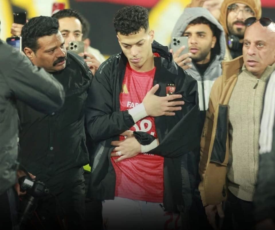 إصابة إمام عاشور فى الكتف تثير قلق الأهلي قبل قمة الدورى