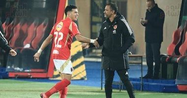 إمام عاشور يغادر مباراة الأهلى وغزل المحلة لتجنب الإصابة
