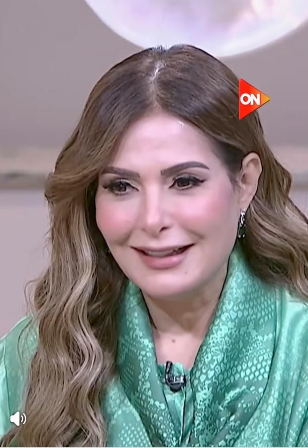 بعد تصريحات صابرين عن تغير ملامحها.. تأثير لبان الدكر وشوربة الكوارع على البشرة