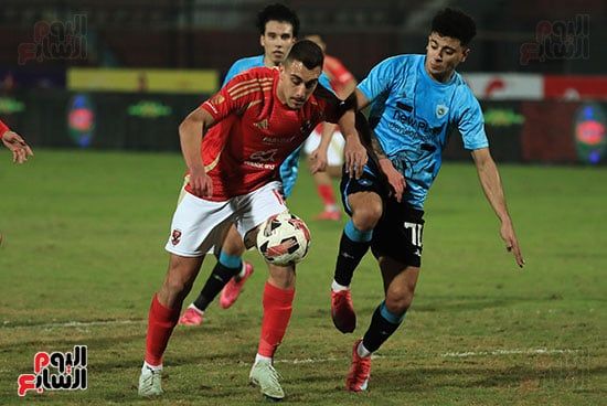الأهلي يتعادل مع غزل المحلة من بطولة الشناوى فى الشوط الأول.. صور