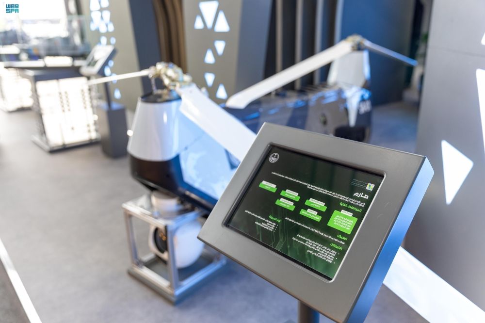 "الداخلية" تستعرض طائرة البحث والإنقاذ "صارم" بمؤتمر ليب 2025