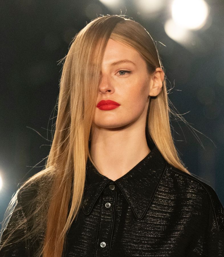 عروض أسبوع الموضة في نيويورك تُعيد 6 صيحات مكياج إلى الواجهة.. إليكِ أبرزها