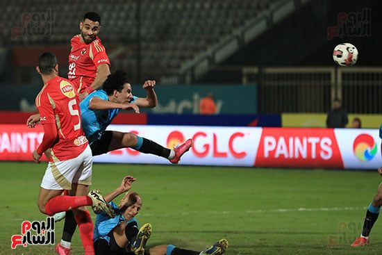الأهلي يتعادل مع غزل المحلة من بطولة الشناوى فى الشوط الأول.. صور