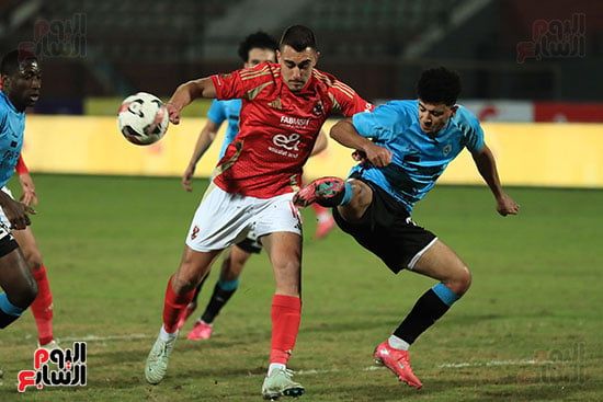 الأهلي يتعادل مع غزل المحلة من بطولة الشناوى فى الشوط الأول.. صور
