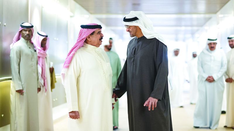 الامارات | ودّعه رئيس الدولة.. ملك البحرين يغادر البلاد