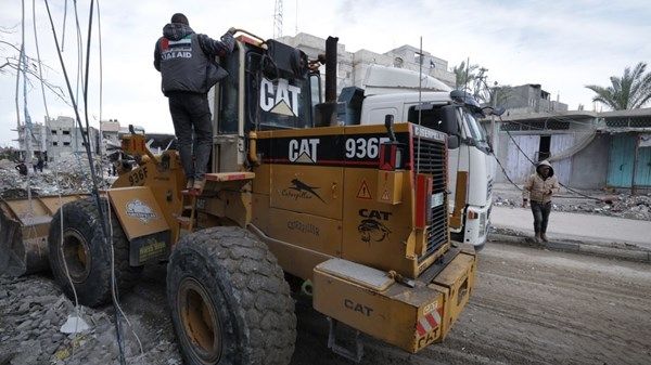 «الفارس الشهم 3» تسهم في فتح الطرقات بمدينة رفح