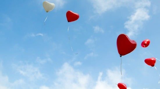 طالع الأبراج: في عيد الحب.. 4 أبراج تقع في الحب بسرعة