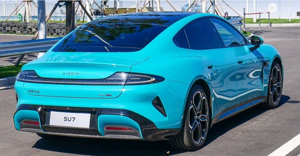 تكنولوجيا: Xiaomi تستعد لتصدير سيارتها SU7 إلى أسواق خارج الصين