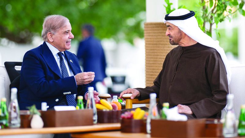 الامارات | رئيس الدولة ورئيس وزراء باكستان يبحثان علاقات التعاون