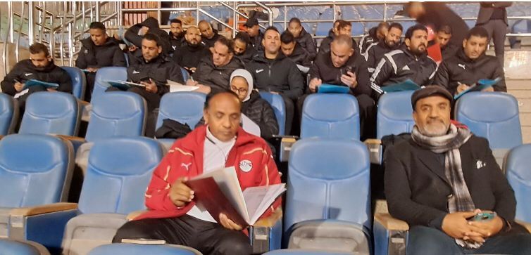 مدربو "المسار السريع" يحللون مباراة بيراميدز والحرس ضمن دورة كاف واتحاد الكرة