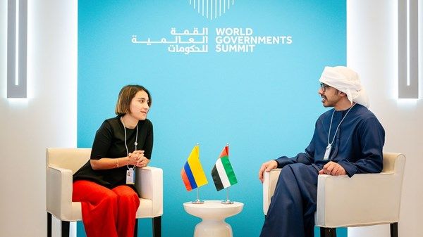 عبدالله بن زايد ووزيرة خارجية كولومبيا يبحثان تعزيز علاقات التعاون