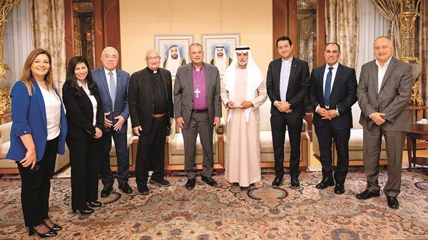 نهيان بن مبارك: الحوار البنّاء بين الأديان ركيزة أساسية لمستقبل مزدهر